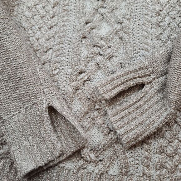 BCBGMaxAzria Cold Shoulder Sweater size XS - Picture 4 of 6